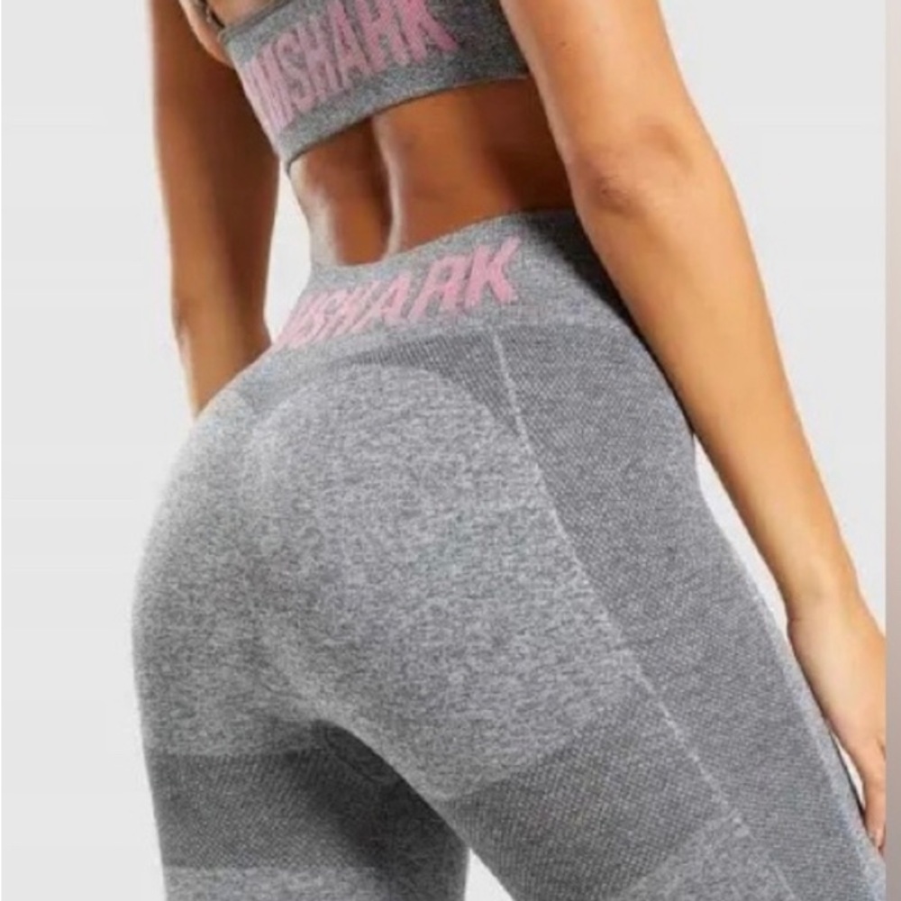 Flex Mark Grey With Pink Gymshark 3 Piece Set Siz… - image 2